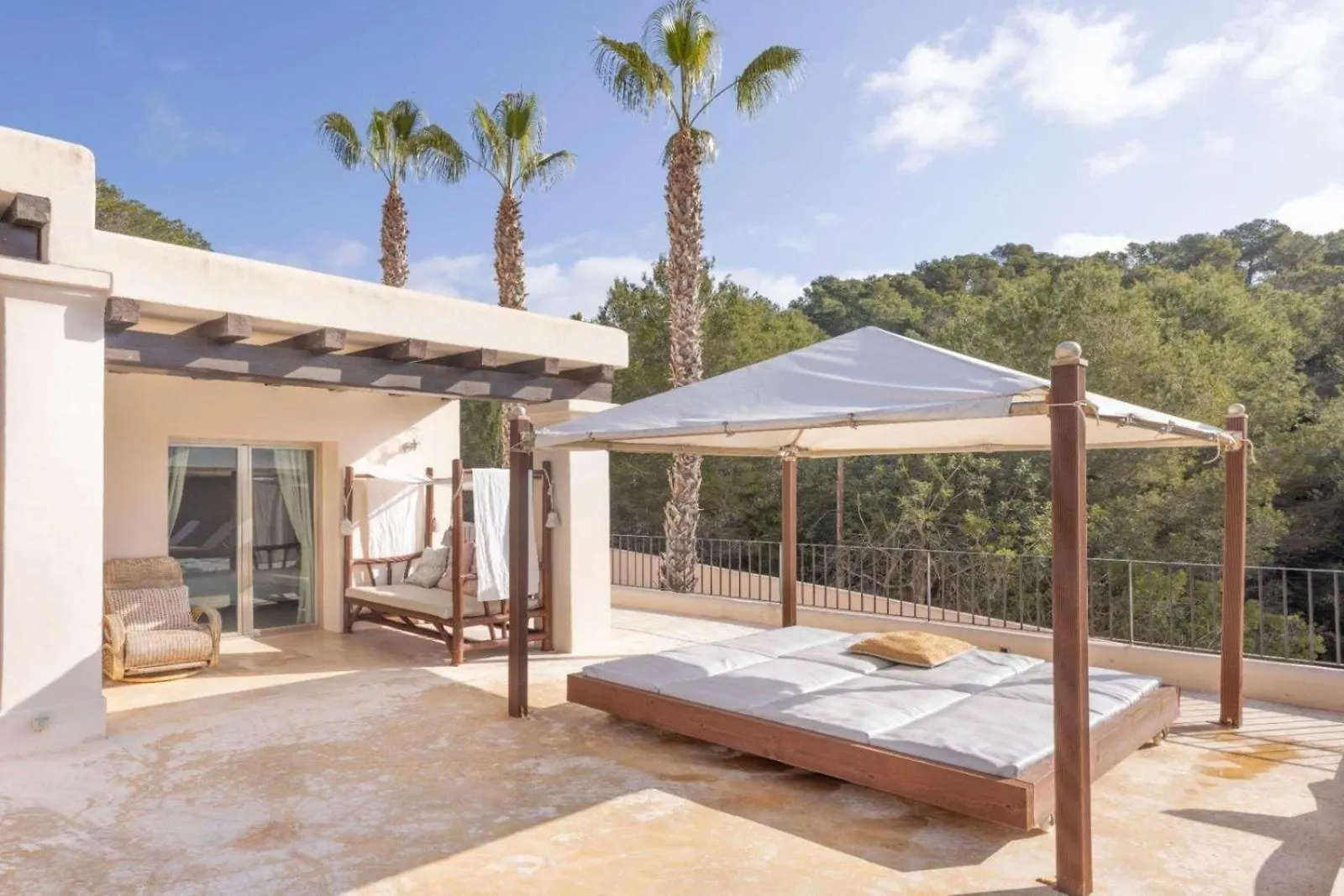 Pansiyon Private Room Private Bathroom Villa Ibiza Town