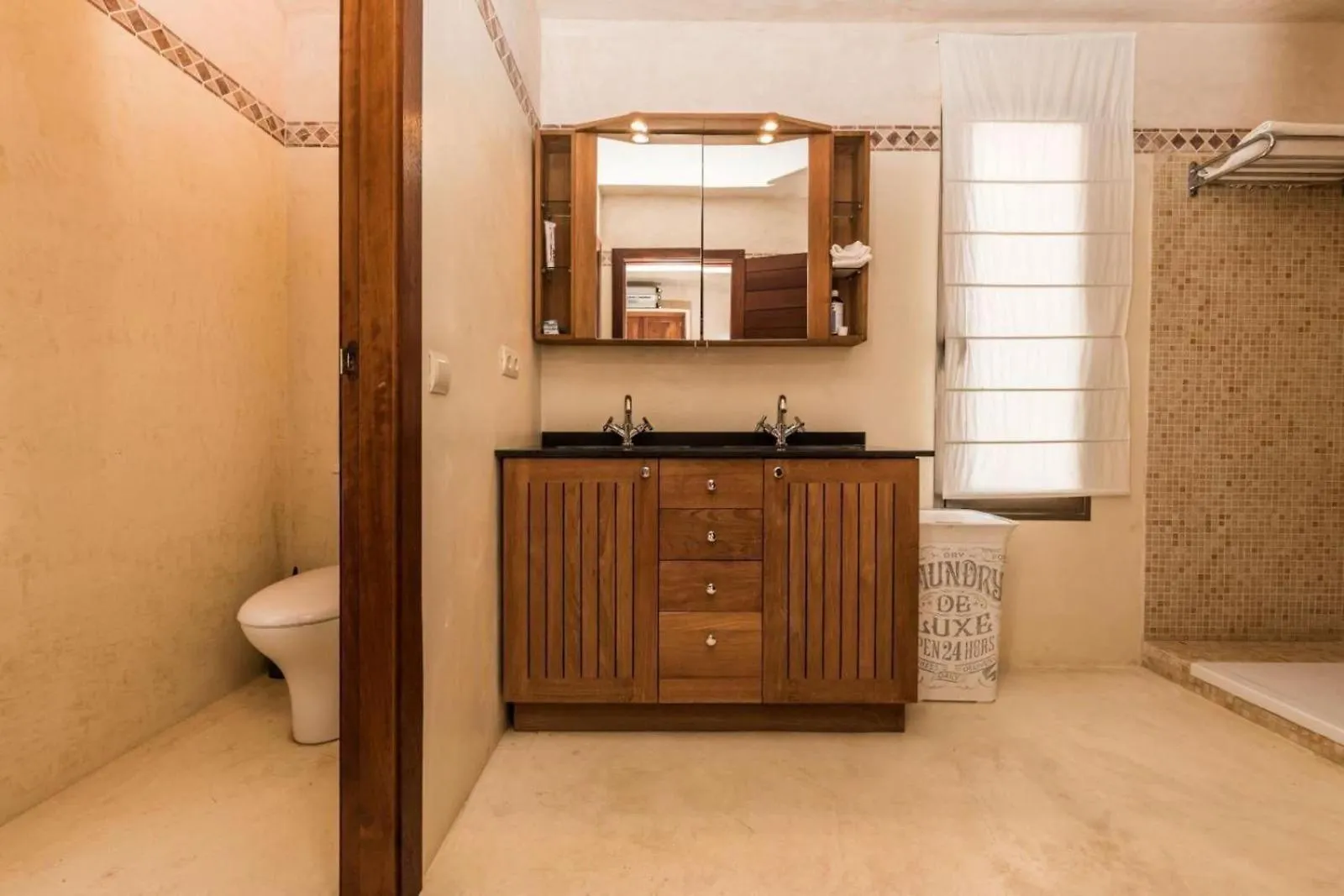 Homestay szállás Private Room Private Bathroom Villa Ibiza Spanyolország